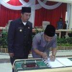 wk-kt-hafishasbiallah-menandatangani