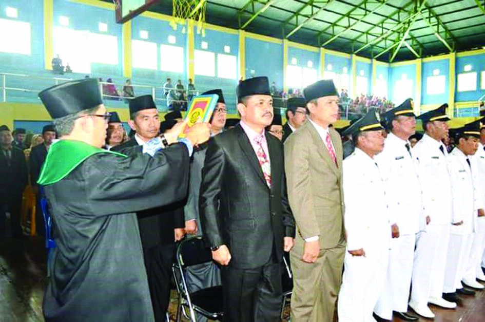 Bupati Kerinci, Rombak dan Lantik Ratusan Pejabat Eselon III dan IV