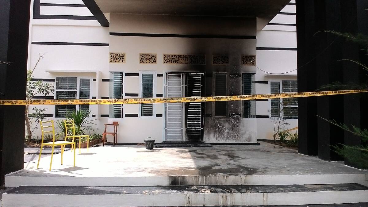 Rumah Komisioner KPUD Diduga Dibakar