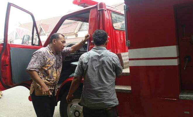 Tidak Bayar Biaya Service, Mobil Damkar Disita Pemilik Bengkel