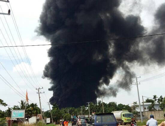 Gudang Penimbunam BBM Ilegal Terbakar
