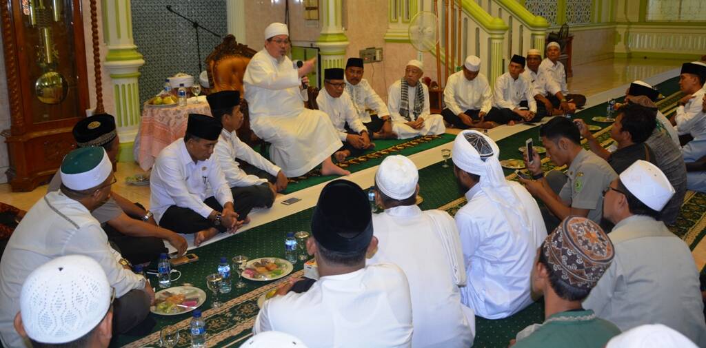 Gelar Isra’ Mi’raj, Sekda Sarolangun Terharu