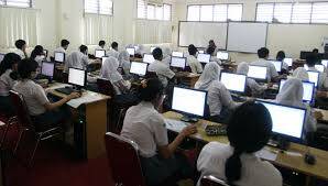 UNBK di SMP Negeri 21 Tanjabtim Dibagi Tiga Shift