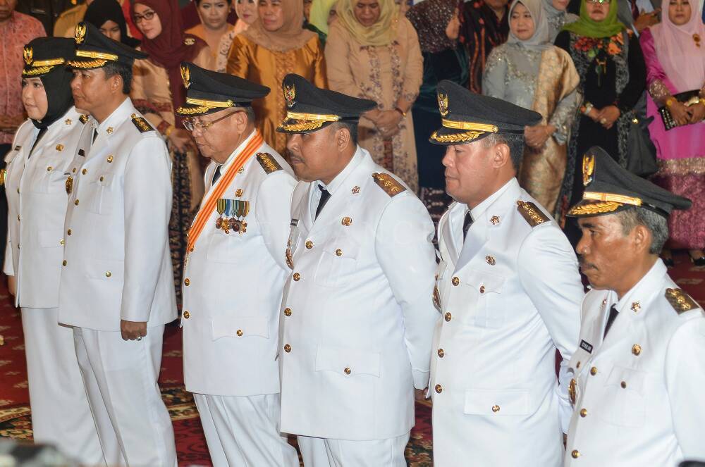 Gubernur Lantik Tiga Bupati Terpilih