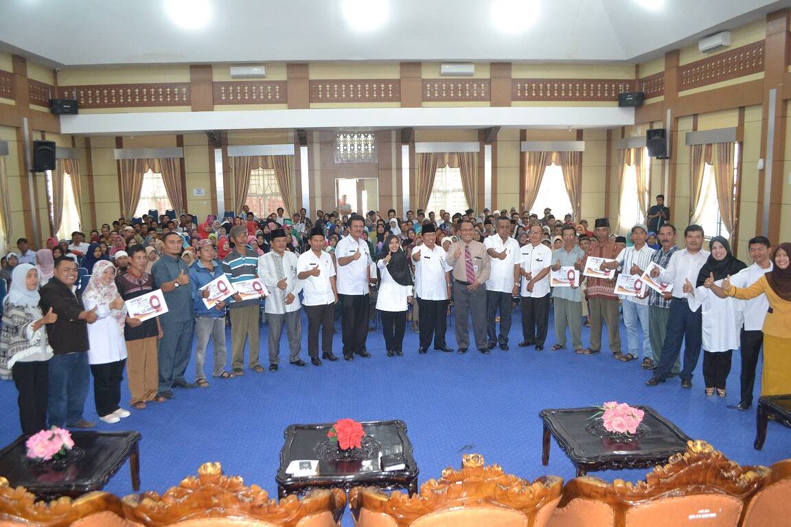 Pemkot Serahkan Bantuan Stimulan Perumahan Swadaya