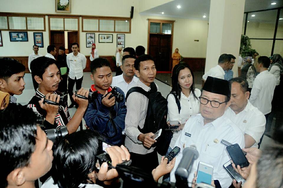 Wagub Hadiri Rapat Paripurna