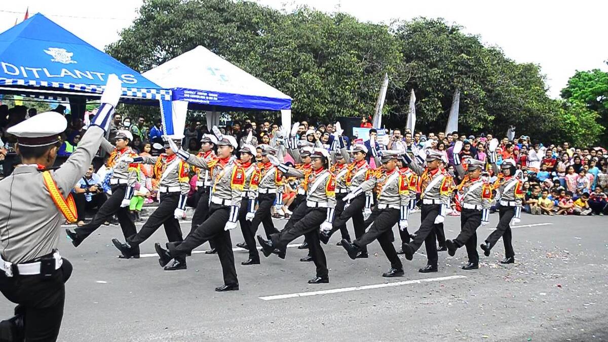 Aksi “Pocil” Meriahkan HUT Bhayangkara