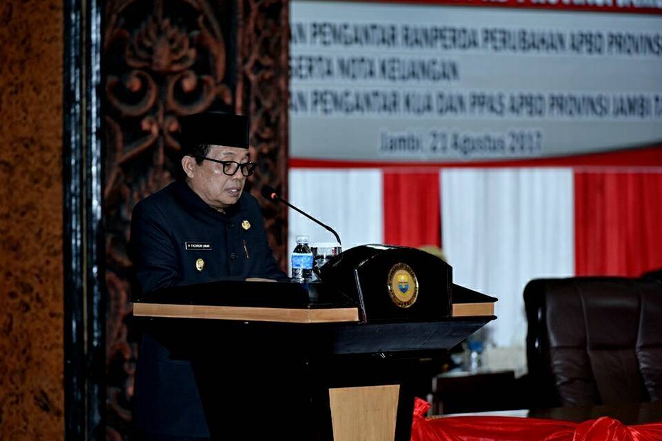 Wagub Sampaikan Nota Pengantar APBDP 2017 dan KUA PPAS 2018