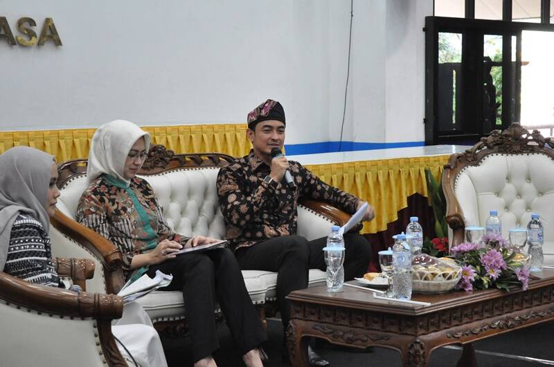 Zola Jadi Narasumber Dalam Seminar Nasional IPDN