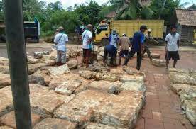 Pasar Lelang Karet di Rantau Gedang Terlantar