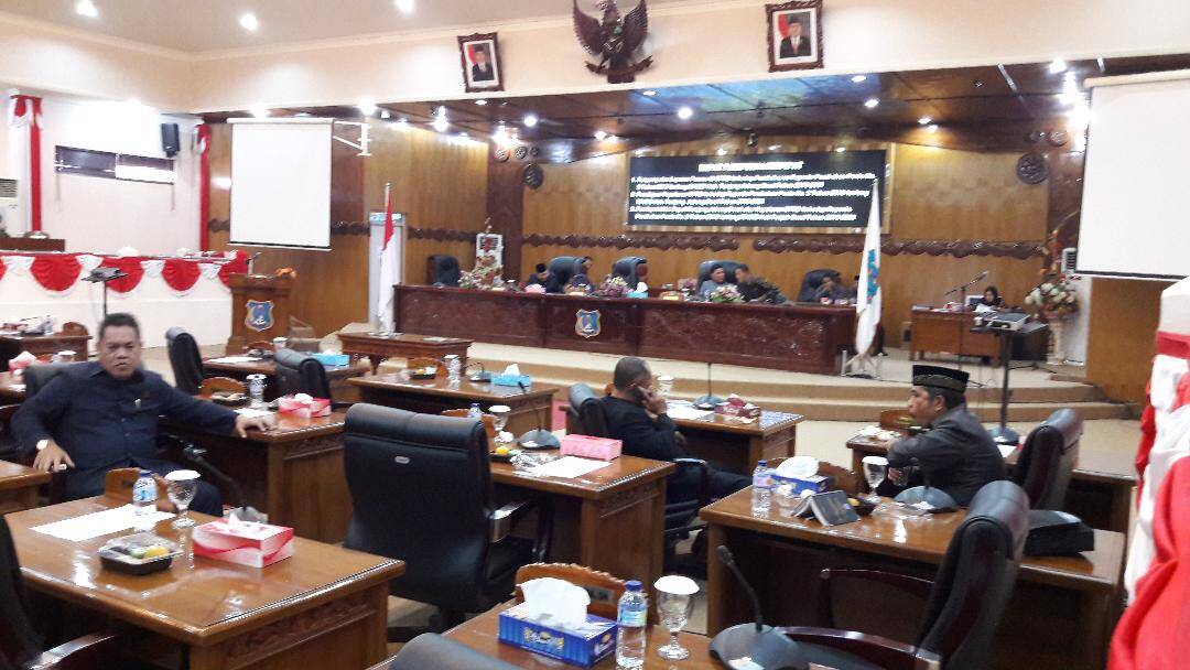 Sistim Administrasi DPRD Amburadul