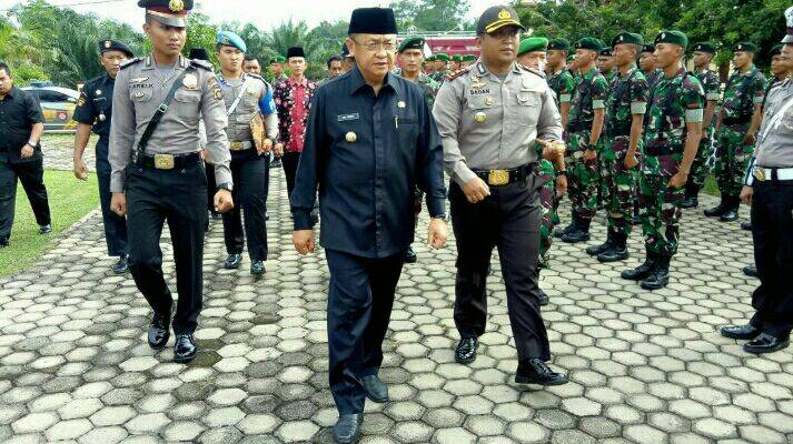 Bupati Sarolangun Irup Apel Gelar Pasukan OPS Lilin