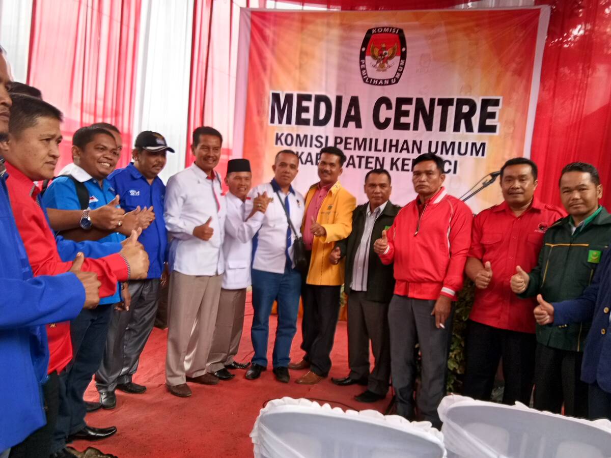 Gerindra Ikut Mendaftarkan Monadi-Edison Daftar ke KPU
