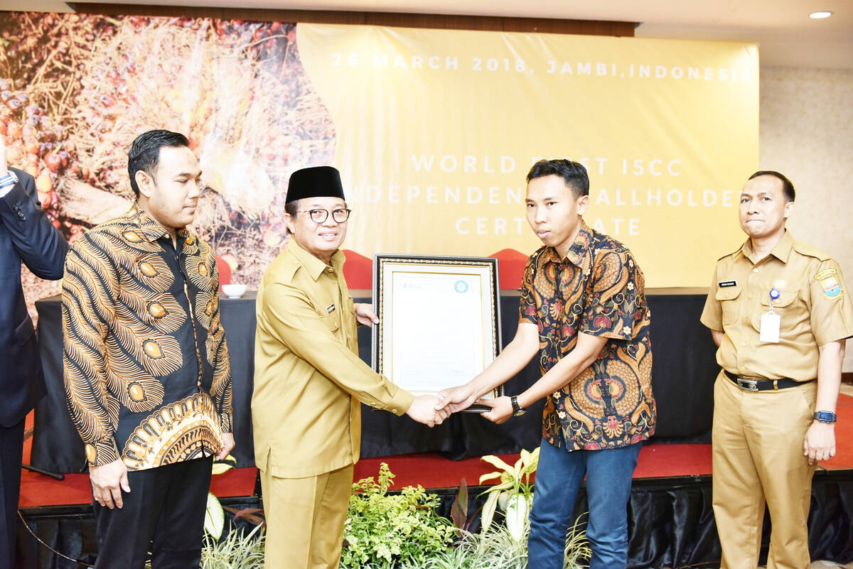 Jambi Raih Sertifikat Iscc Pertama di Dunia Bagi Petani Swadaya