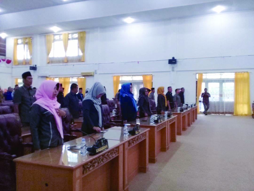 Sidang Paripurna Pandangan Akhir Fraksi RAPBD Terhadap APBD-P 2018