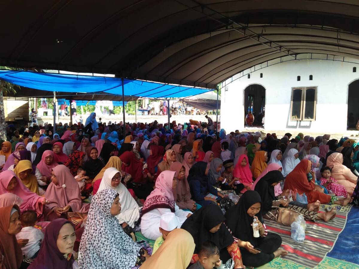 Ribuan Warga Hadiri Pengajian Akbar di Kecamatan Rantau Rasau