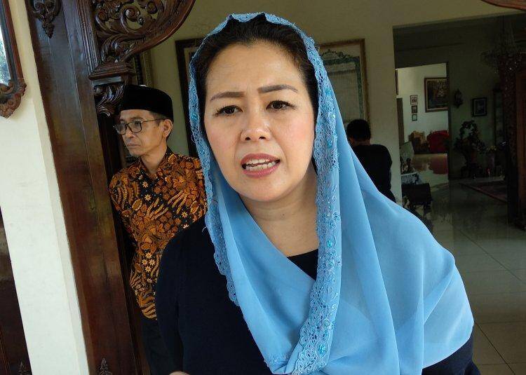 Disebut Bakal Masuk Tim Prabowo-Sandi, Yenny Wahid: Saya Masih Istikharah