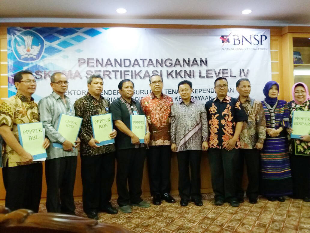 Kemendikbud-Bnsp Kerja Sama Sertifikasi Keahlian Guru