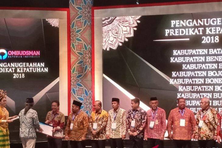 Batanghari Raih Penghargaan Kepatuhan Tinggi Dari Ombudsman