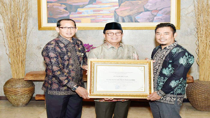 Batanghari Mendapat Penghargaan Kabupaten Peduli HAM