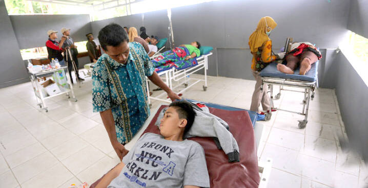 Puluhan Warga Desa Rambutan Masam Keracunan Makanan