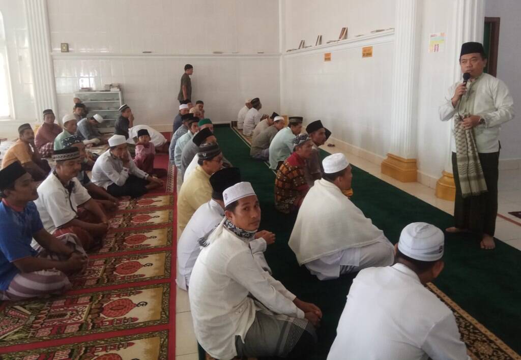 H Al Haris Safari Jumat di Mesjid Al Hikmah