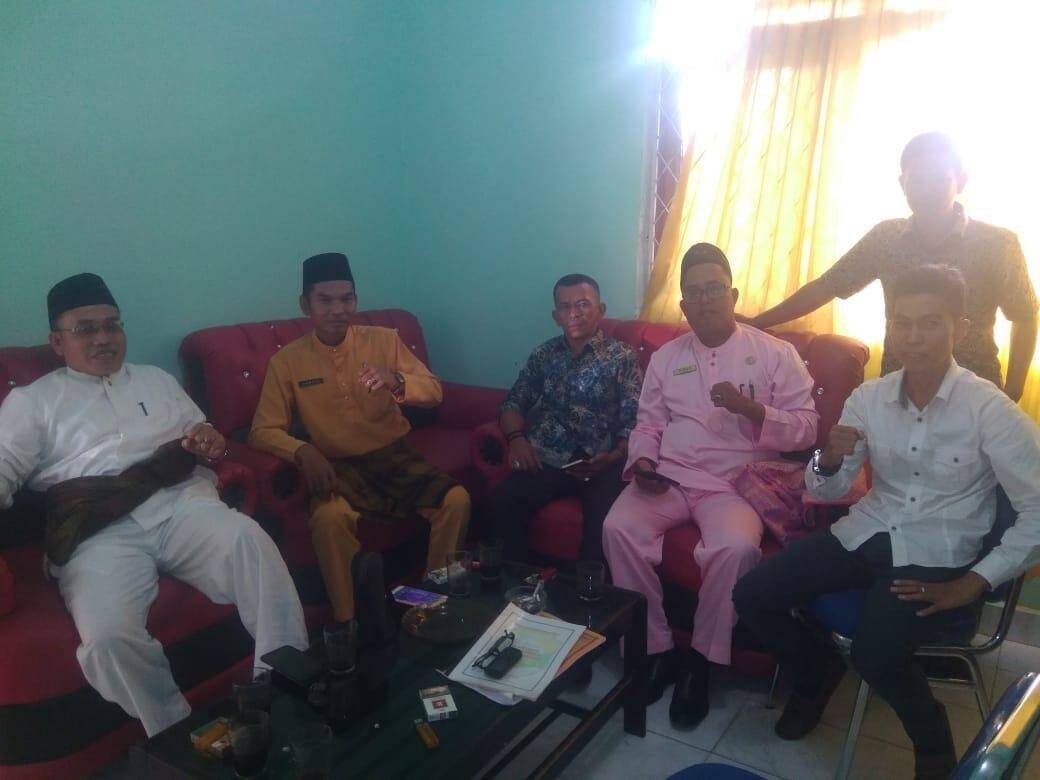 Camat Sekernan Bekerja Secara Propesional Dan Meningkatkan Hablum Minannas