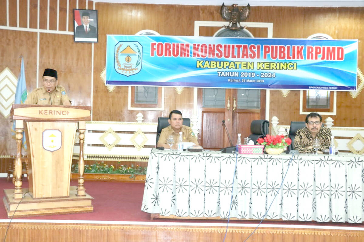 Sekda Kerinci Buka Forum Konsultasi Publik Rancangan Awal RPJMD 2019-2024
