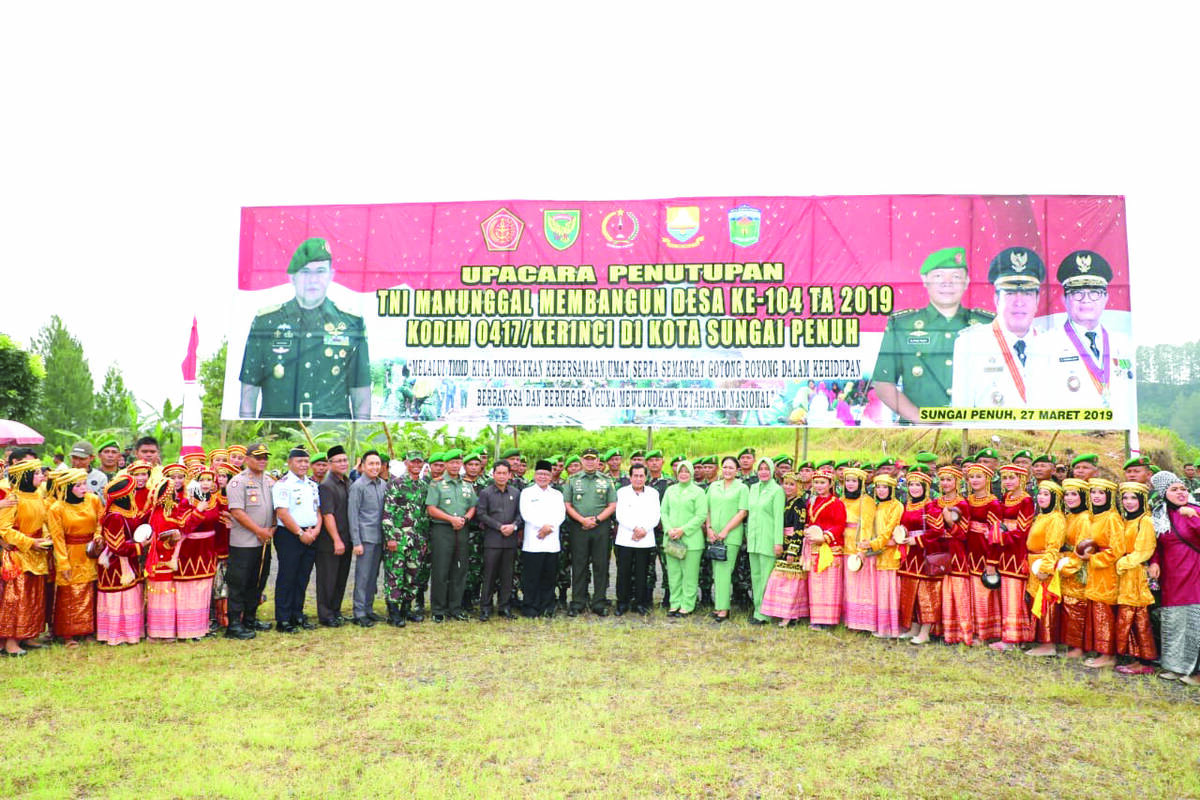 Ketua DPRD Sungaipenuh, Hadiri Upacara Penutupan TMMD Ke-104