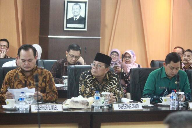 Fachrori Rapat Bersama Menteri Pertanian Bicarakan Penguatan Harga Karet dan Pangan