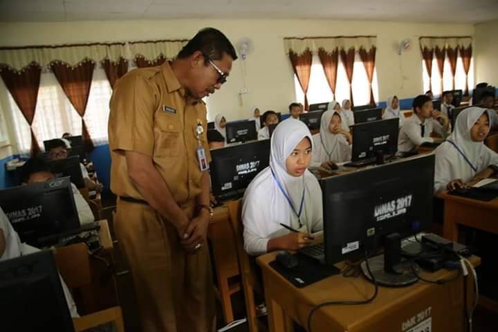 Sekda Bersama Forkompimda Pantau Pelaksanaan UNBK SMP