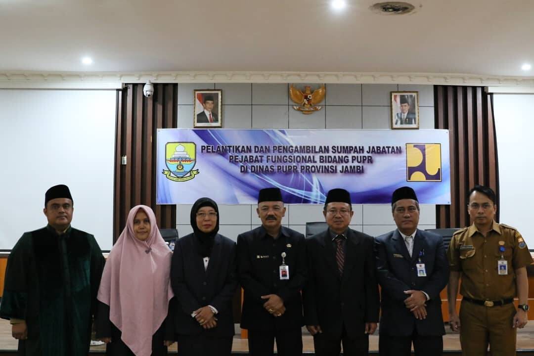 Fauzi Lantik Pejabat Fungsional Dinas PUPR Provinsi Jambi