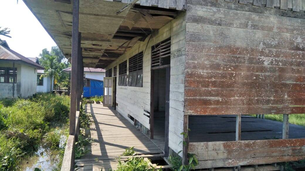 Kondisi Lima Bangunan SMPN 10 Tanjabtim Memprihatinkan