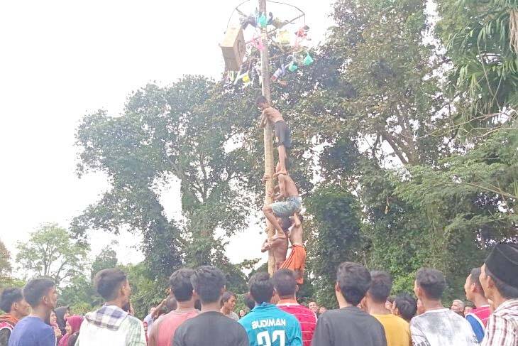Lomba Tradisional Meriahkan Libur Lebaran Masyarakat Desa