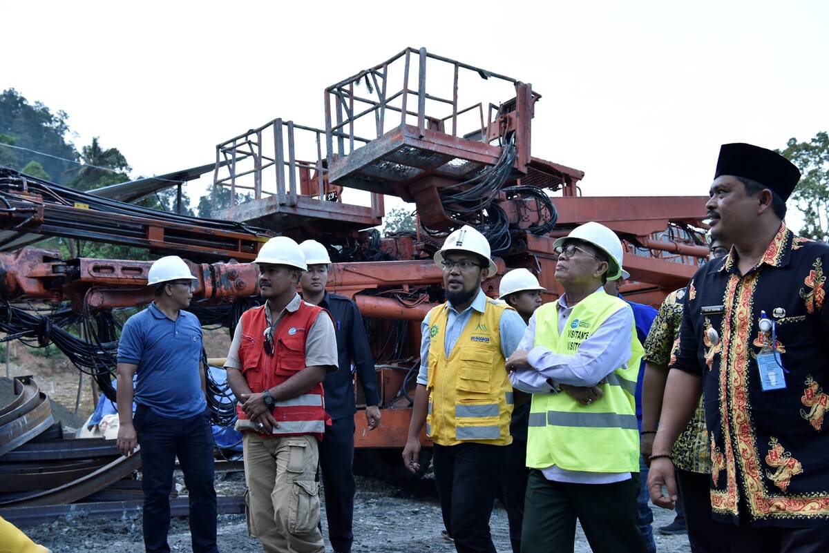 Fachrori Tinjau Pembangunan PLTA Batang Merangin Kerinci