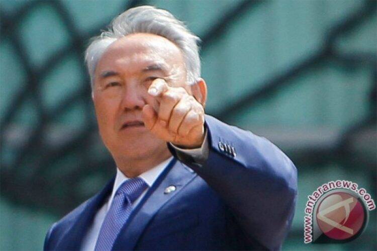 Tanpa Gejala, Mantan Presiden Kazakhstan Positif Covid-19