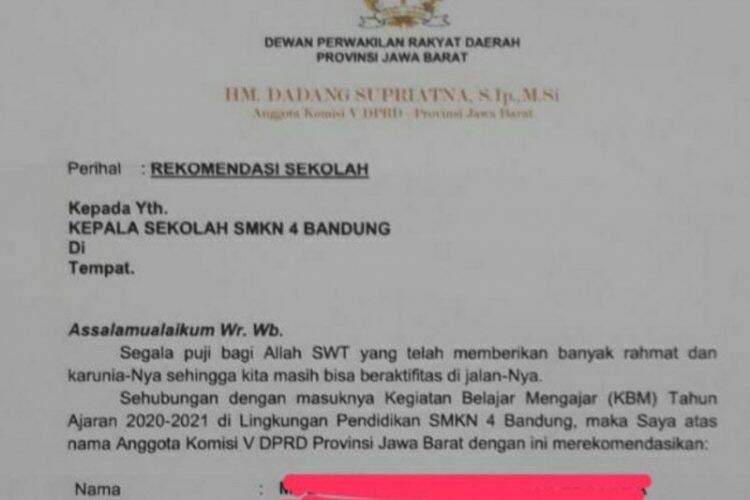 Anggota Dewan Keluarkan Surat ‘Sakti’ Siswa Titipan