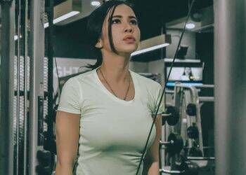 Maria Vania Sering Dapat DM Vulgar