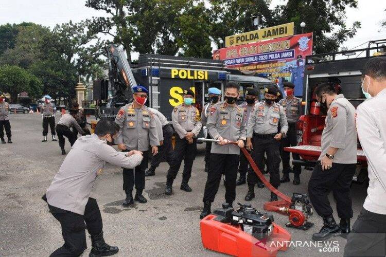 Kapolda Cek Kendaraan Penanggulangan Karhutla di Jambi
