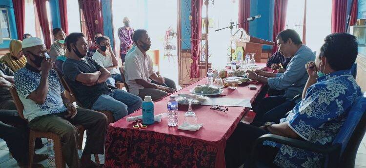 Setelah Serahkan Bantuan, Romi Tampung Keinginan Warga