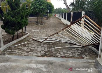 Sekelompok Pemuda Serang Kantor PWI dan Aniaya Ucok