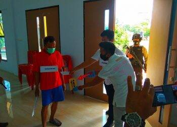 Motif Membela Diri Dipertanyakan