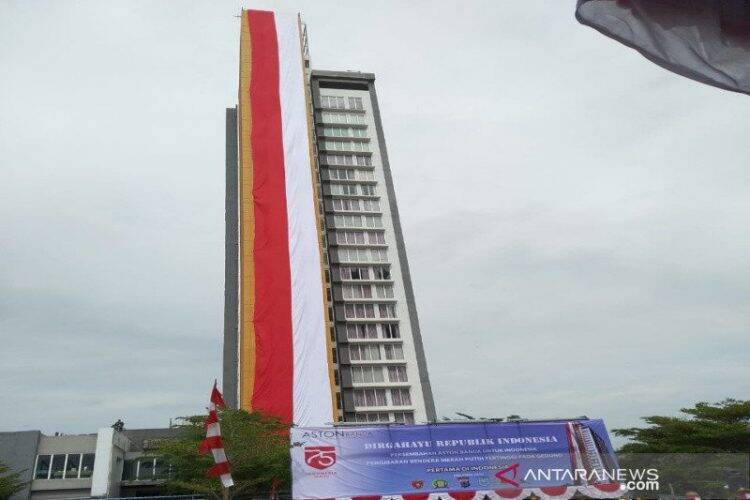 Ide Dandim Martapura, Kibarkan Bendera Merah Putih Terpanjang