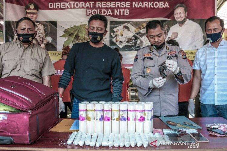 Modus Baru: Idap Penyakit Kebutaan untuk Bawa Sabu