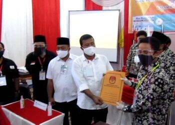 Maju Jalur Perseorangan, Romi Bersama Robby Daftar ke KPU