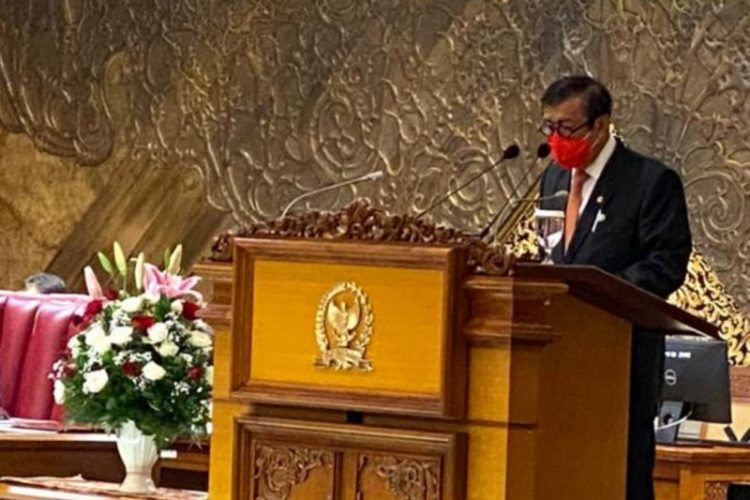 RUU MK Dasar Menetapkan Syarat Hakim MK