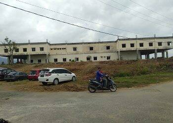 Sempat Mangkrak, Kantor Bupati Kerinci Direnovasi Lagi