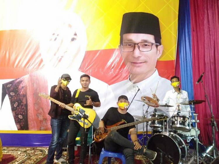 Group Band Menyatukan Generasi Getarkan Ruangan Deklarasi YAMAHA