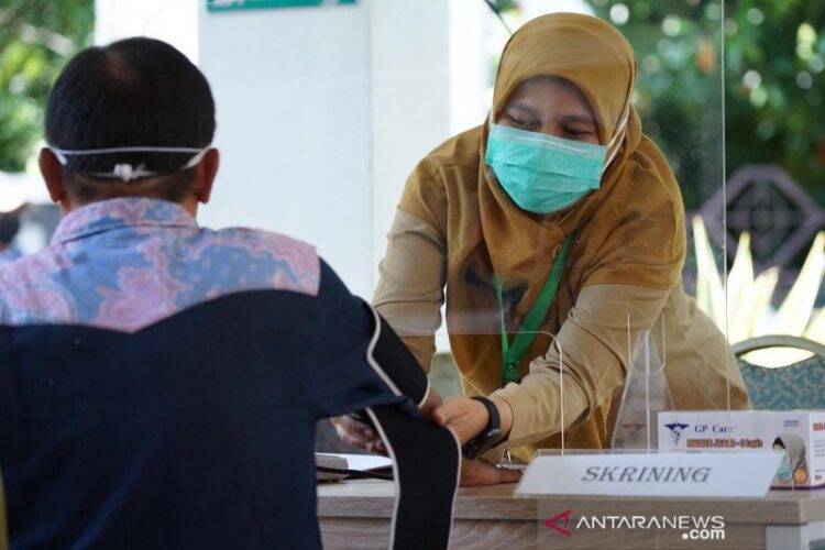 Kemenkes melakukan simulasi ujicoba vaksin Covid-19 di Puskesmas Tanah Sareal Kota Bogor