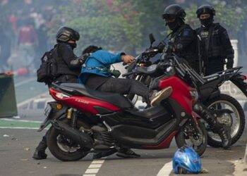 Polri Menangkap Hampir 6 Ribu Pendemo Tolak Ciptaker